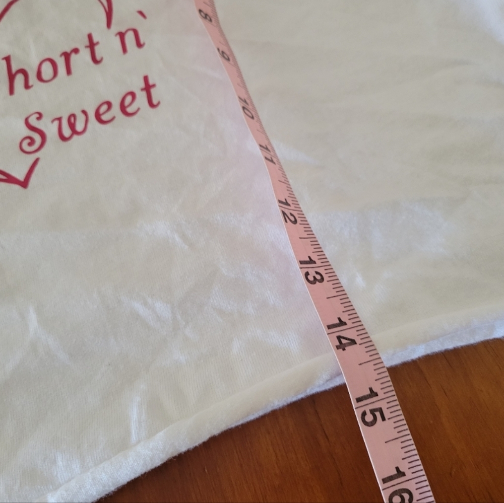 Valentine Short n' Sweet Heart Tee Crop Top XS White Espresso Sabrina Carpenter - Picture 2 of 4